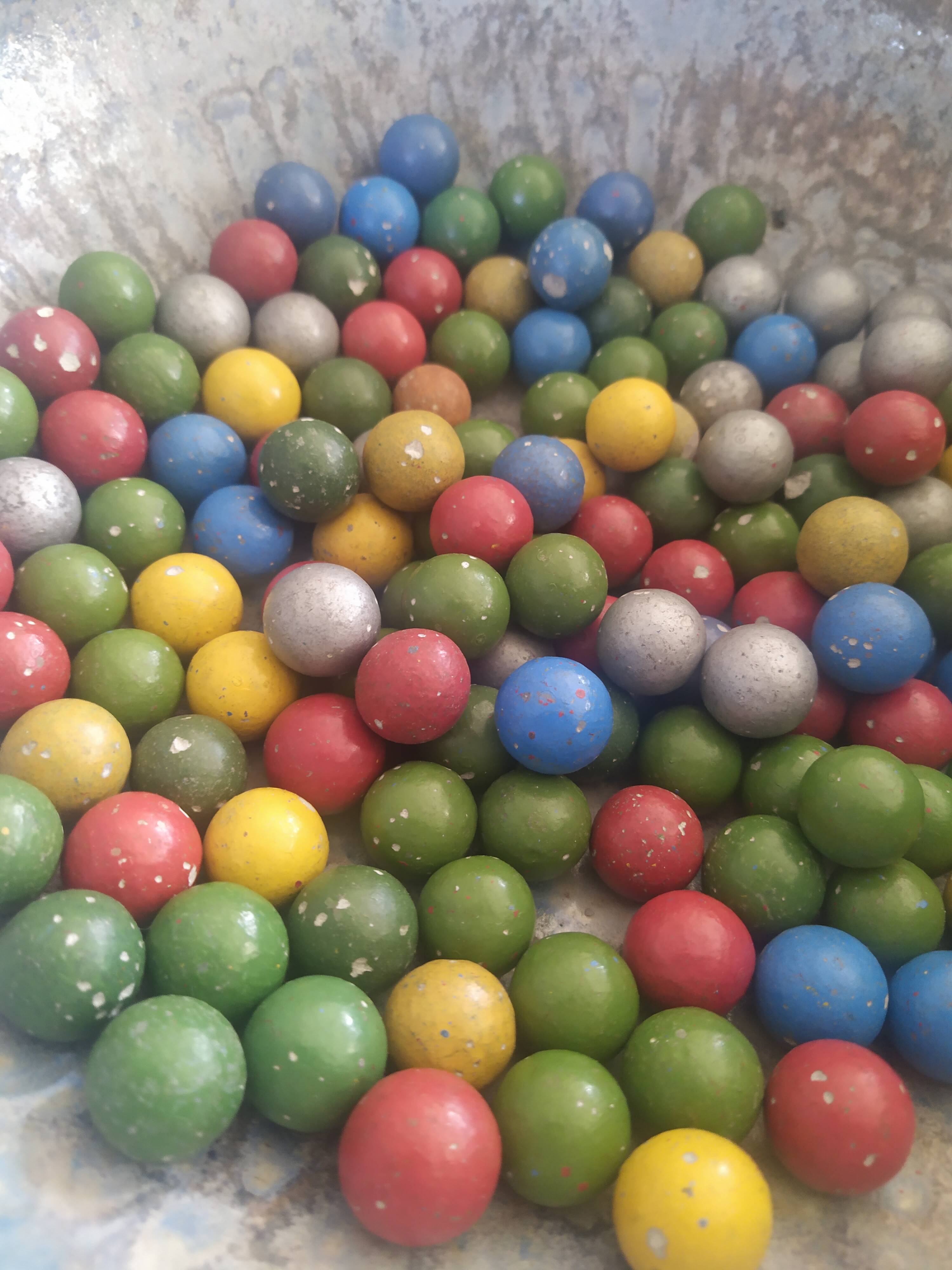 Set of 149 old marbles