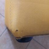 Lot de 4 chauffeuses années 70/80 vintage en similli cuir  jaune moutarde