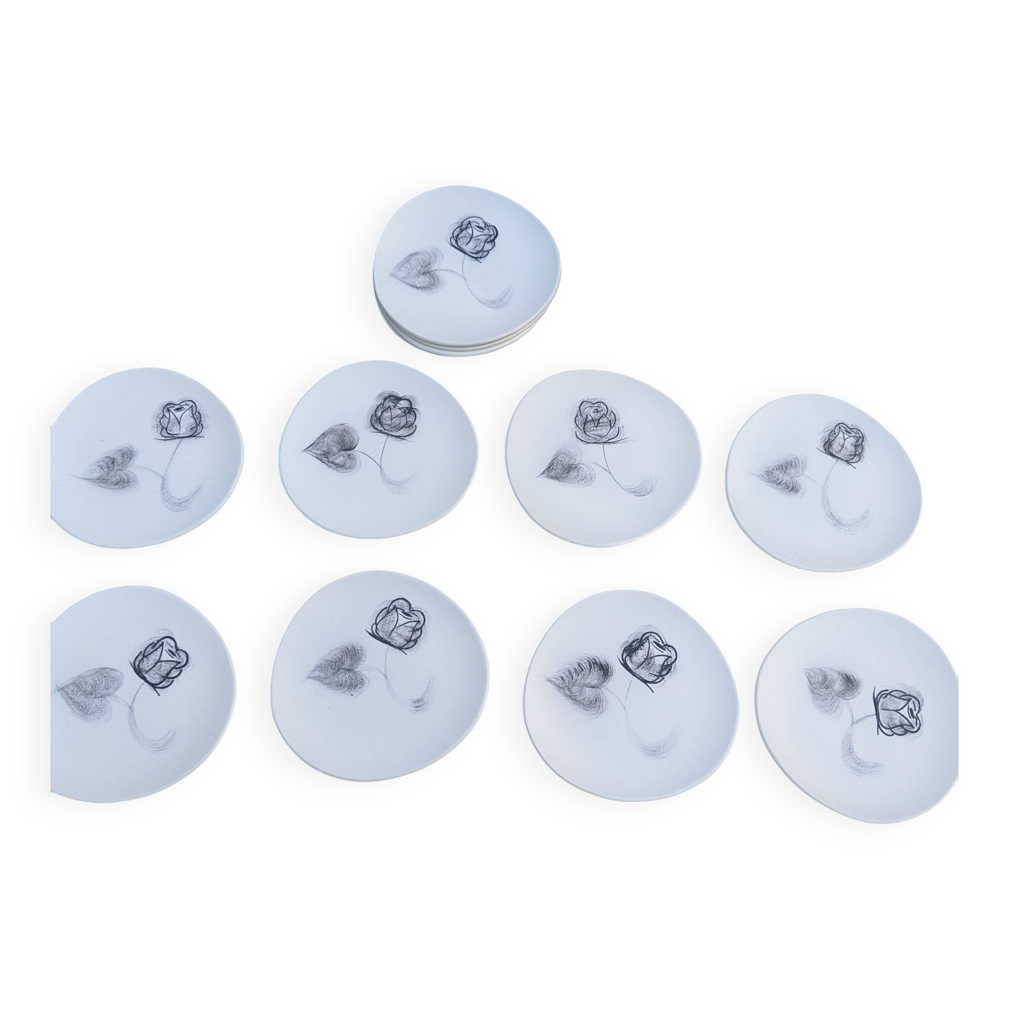 12 assiettes à dessert Niderviller modèle "Rose noire"