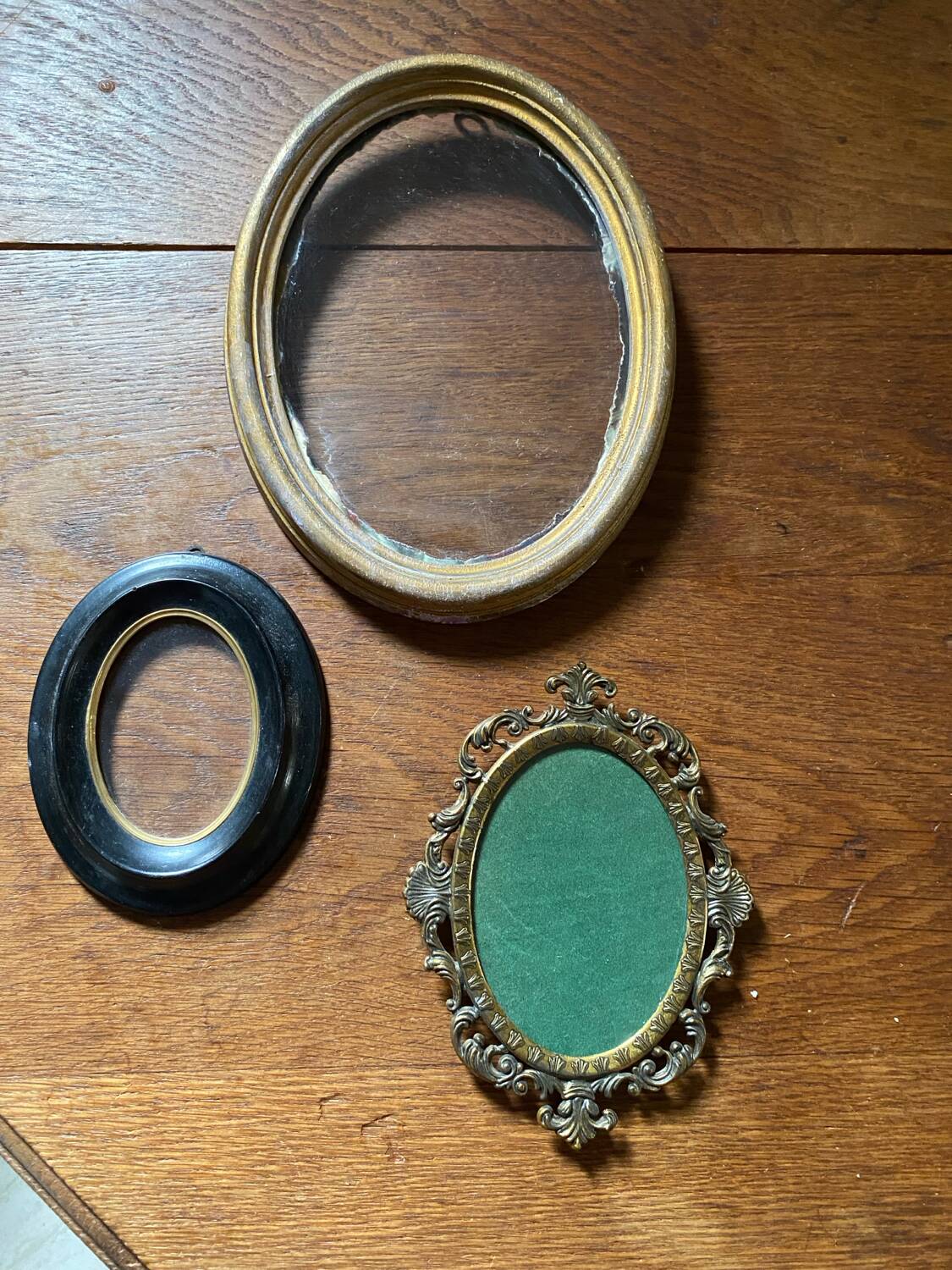 3 mismatched old frames.