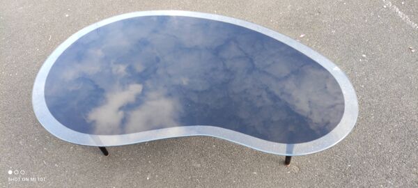 Table basse forme haricot des années 1970