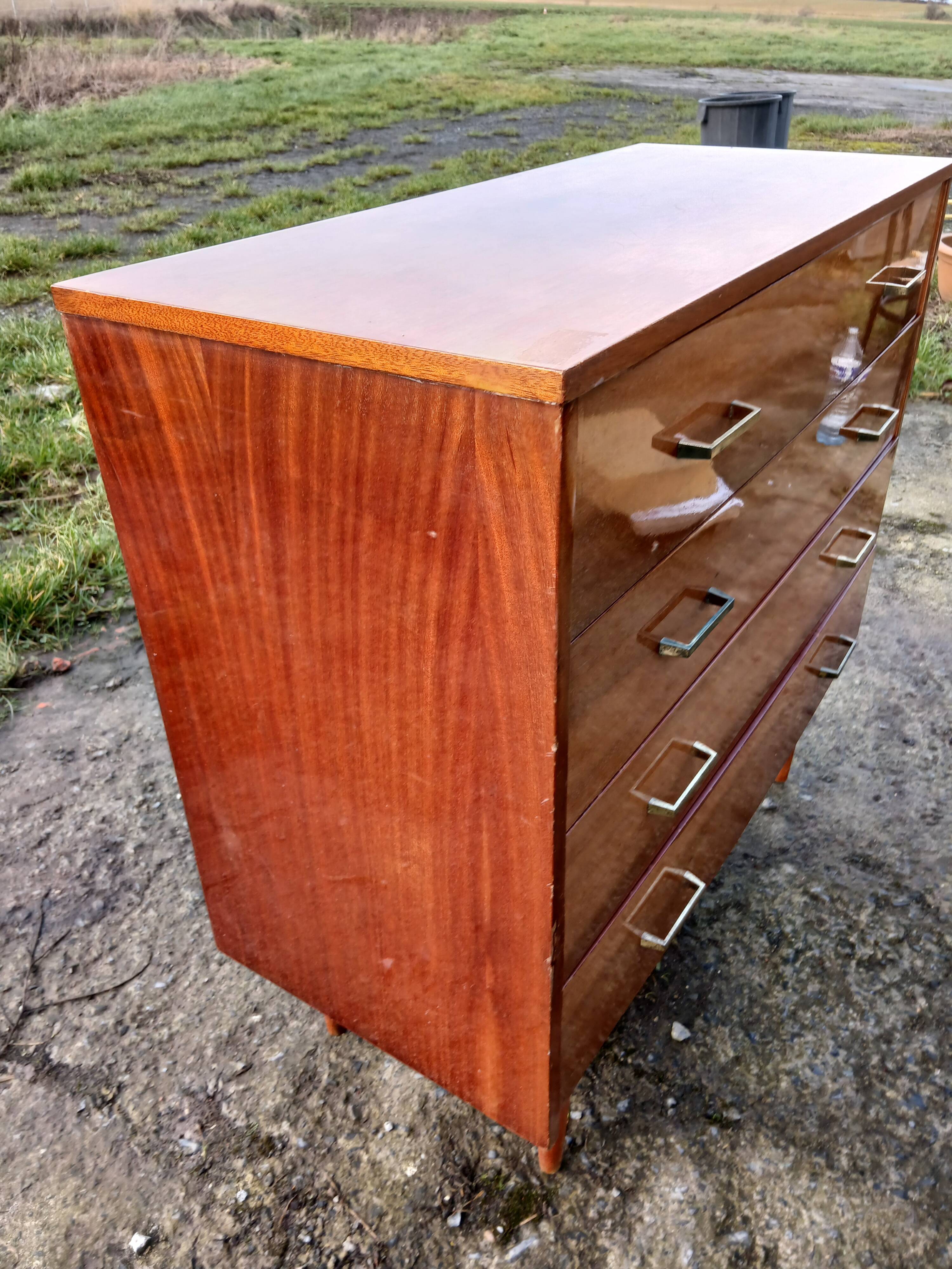 Antique chest of drawers