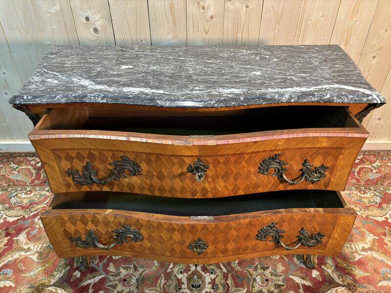 Louis XV style inlaid chest of drawers