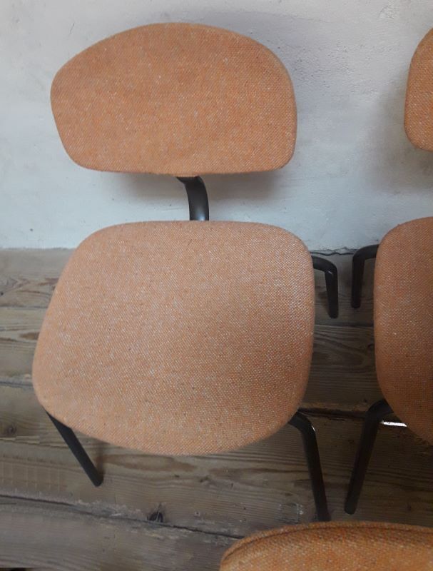 Set of 3 Steelcase Strafor chairs