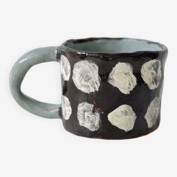 White dots mug