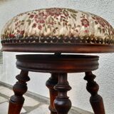 Piano stool