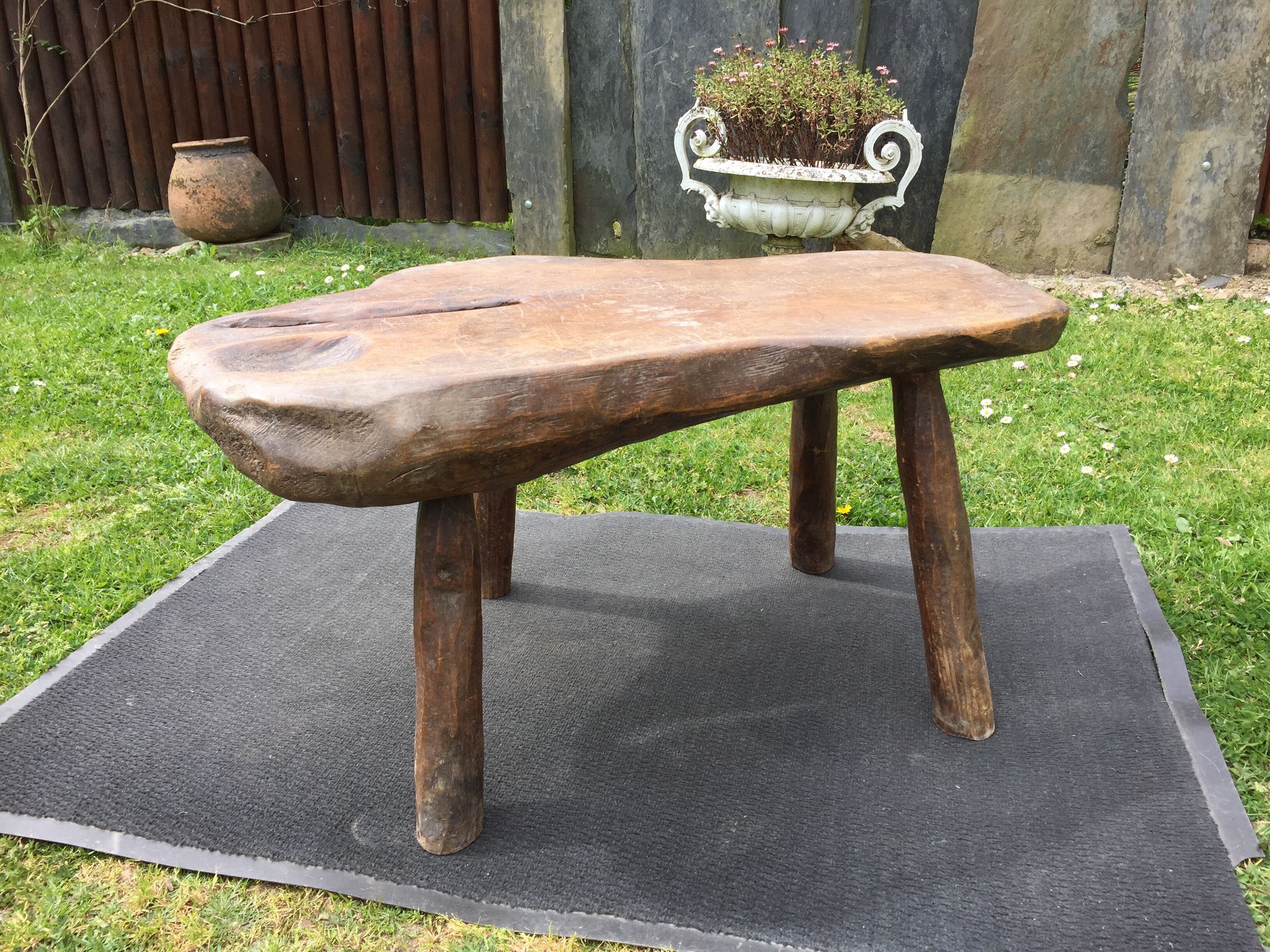 Brutalist vintage coffee table with 4 feet in oak