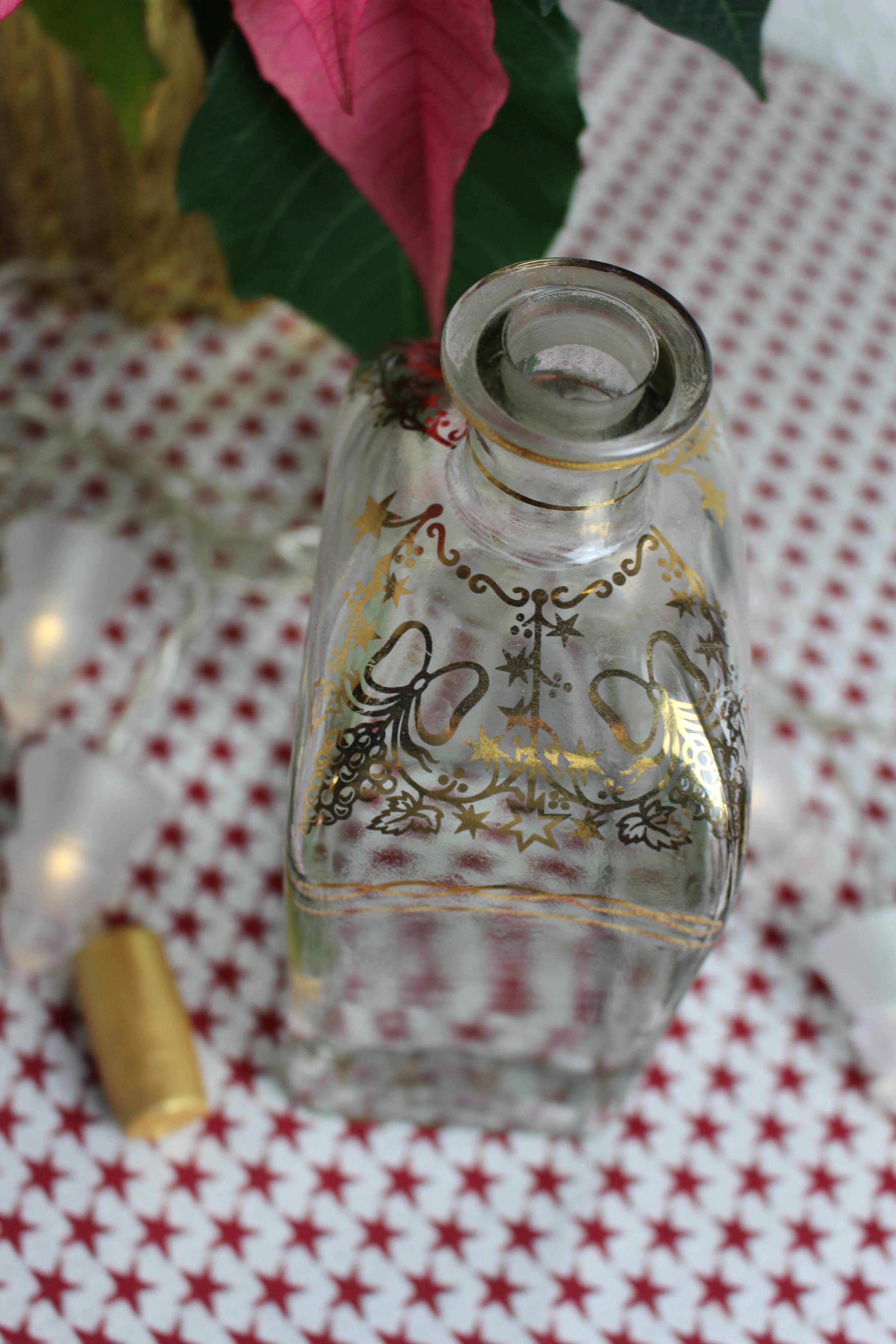 Decorated rectangular glass carafe