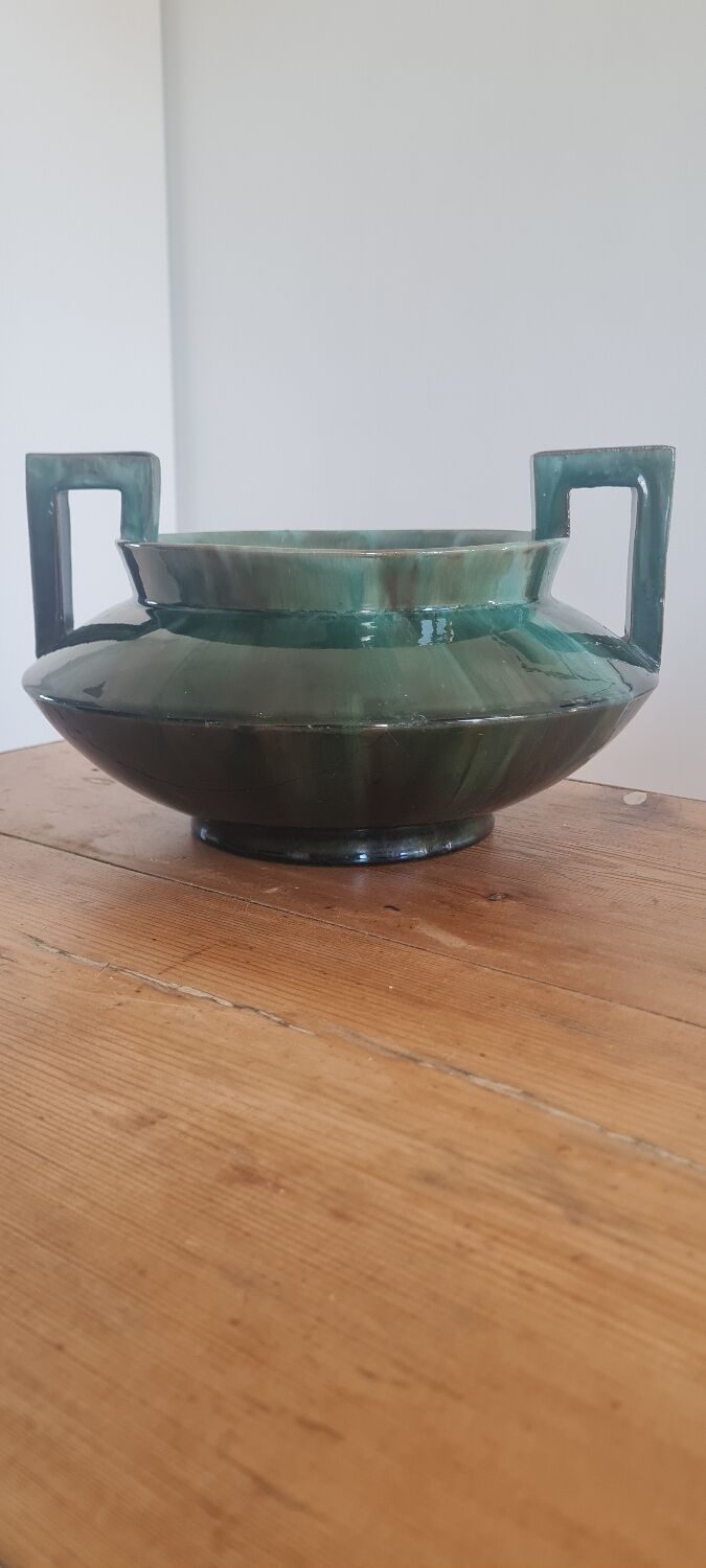 Vase en faïence émaillé vert