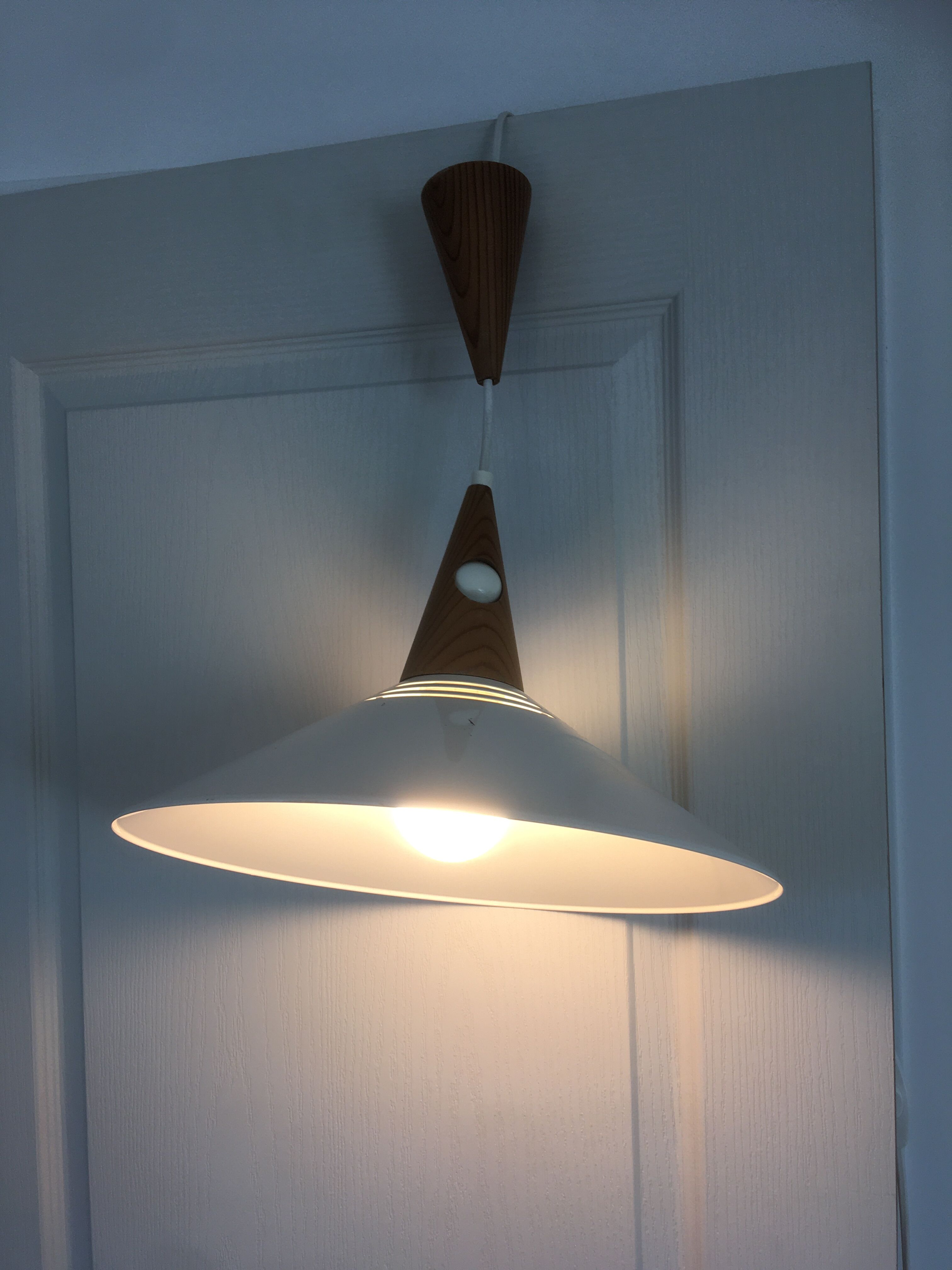 Scandinavian pendant lamp in teak and white metal 70s