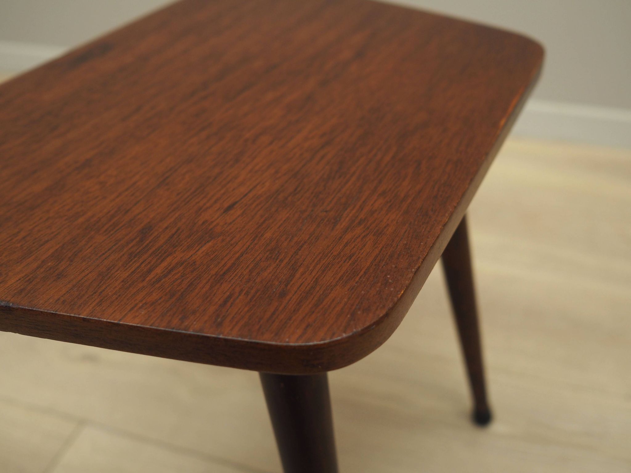 Tabouret en teck, design danois, années 1970, production : Danemark