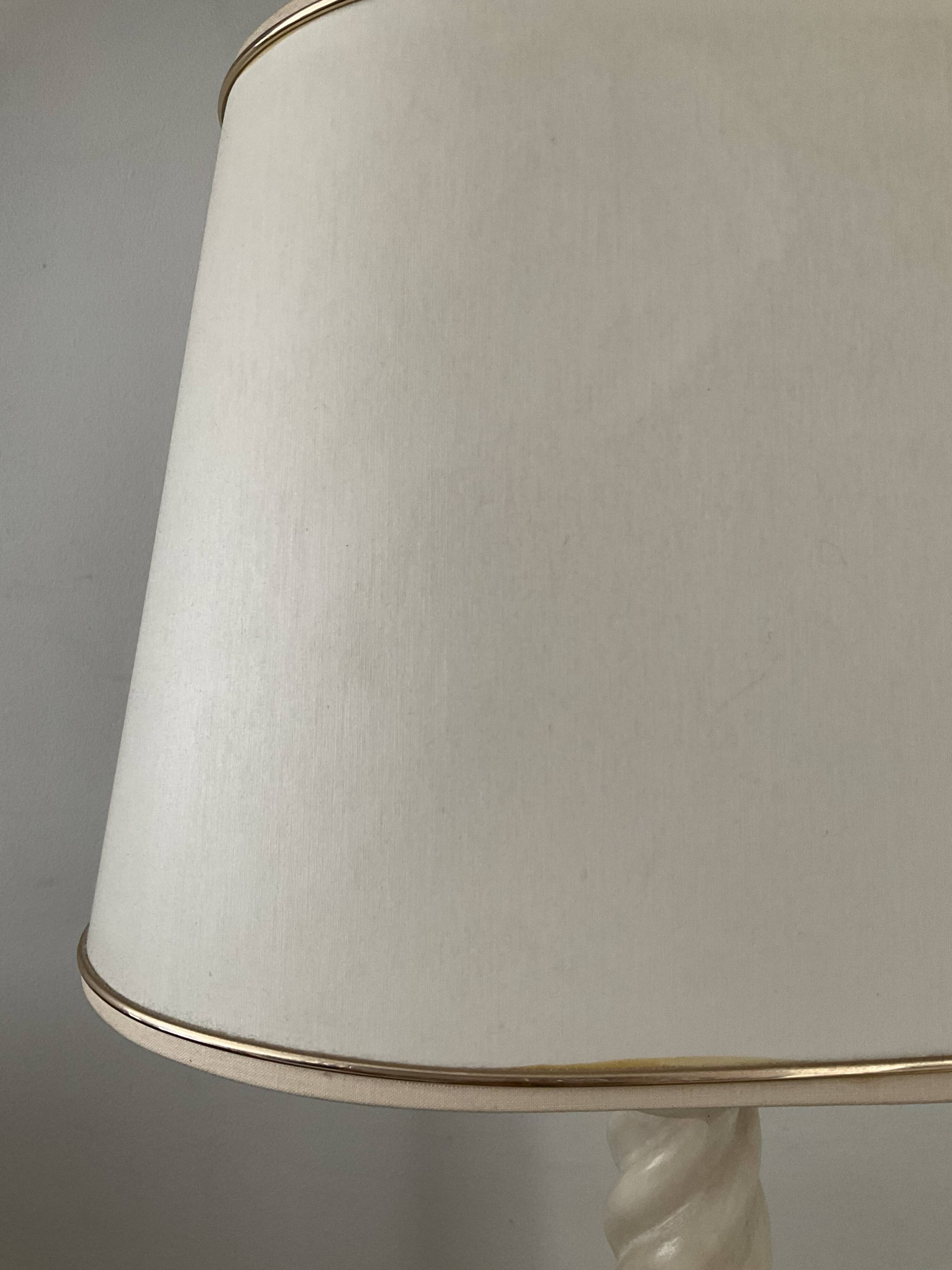 Vintage column lamp in white marble 70s