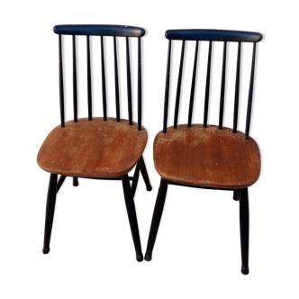 Pair chairs