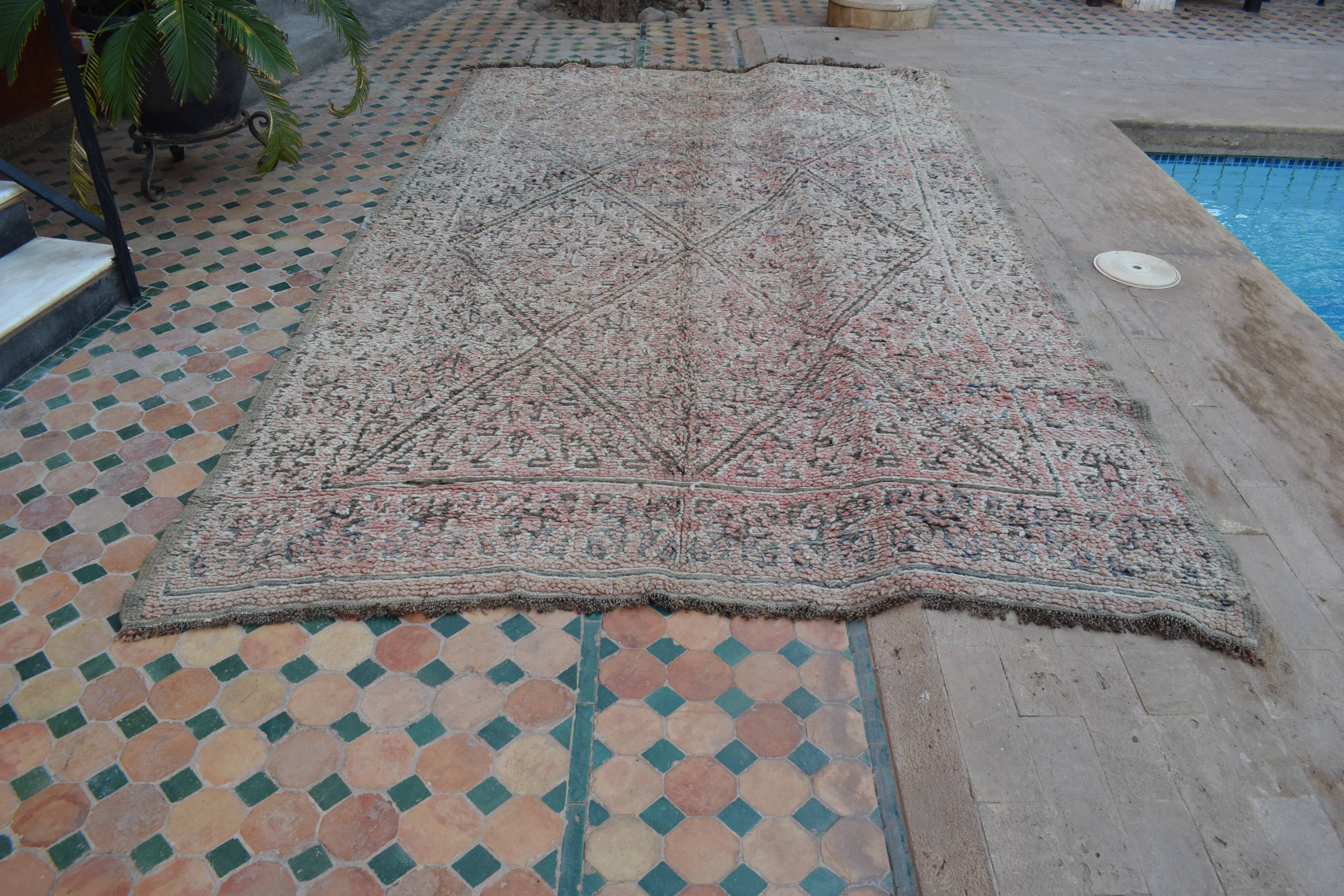 Berber rug Moroccan vintage Atlas
