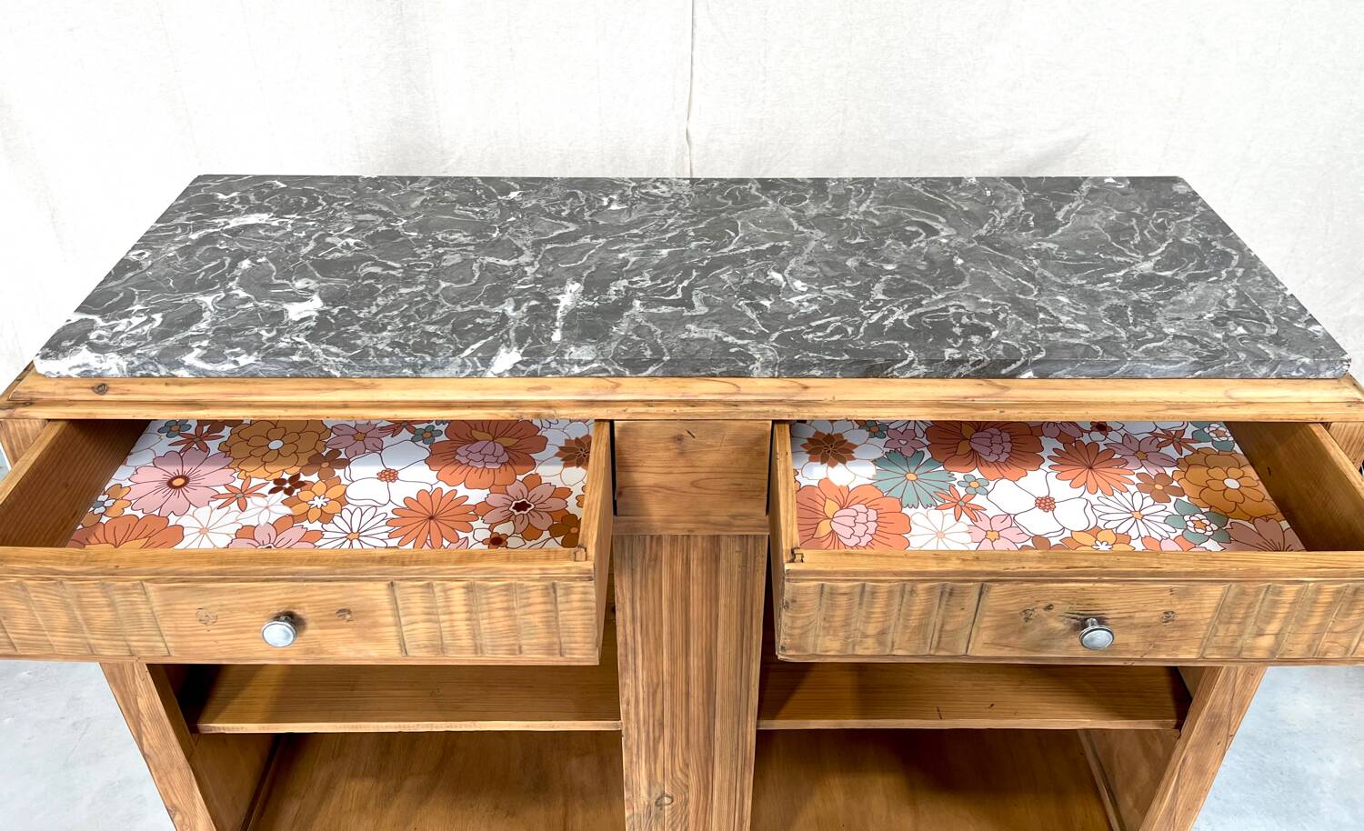 Antique low cabinet in wood and marble