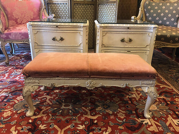 Bench in cream lacquered wood in rococo style, mid-twentieth century