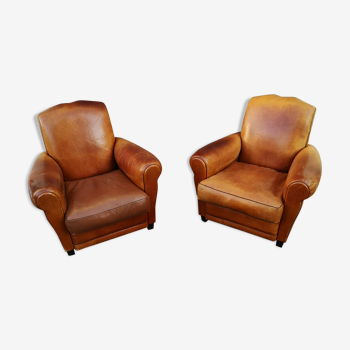 Pair of club chair in beautiful patina leather