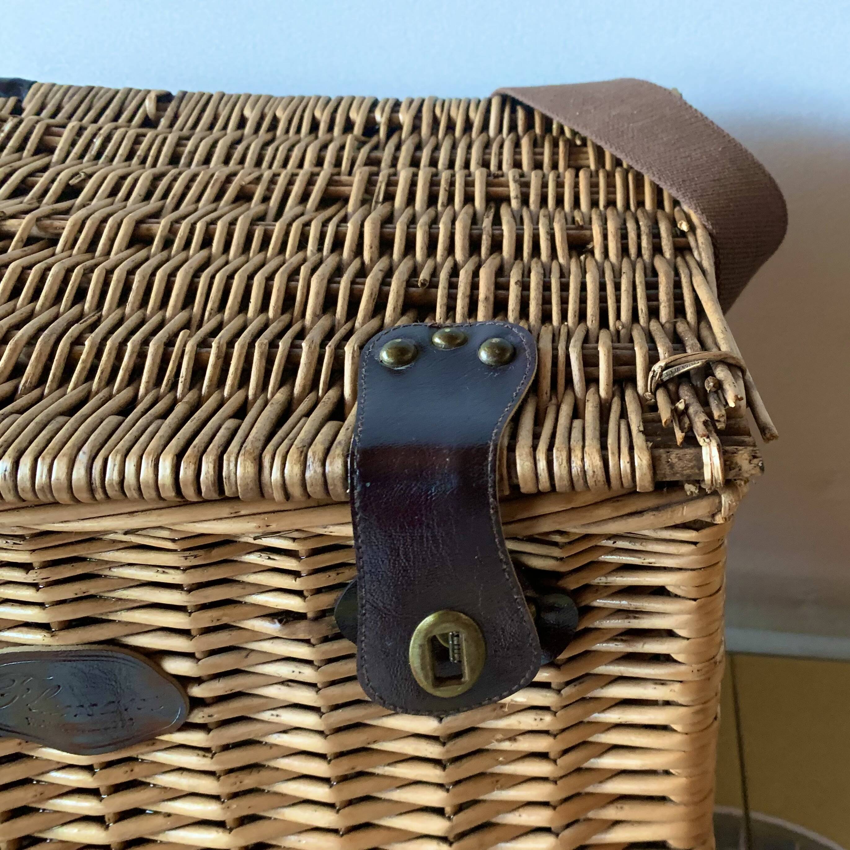 Vintage Flamingo Wicker Picnic Basket