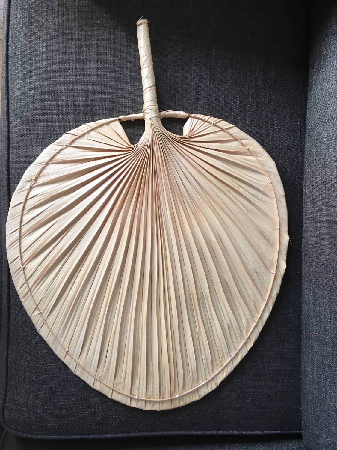 Éventails décoratifs