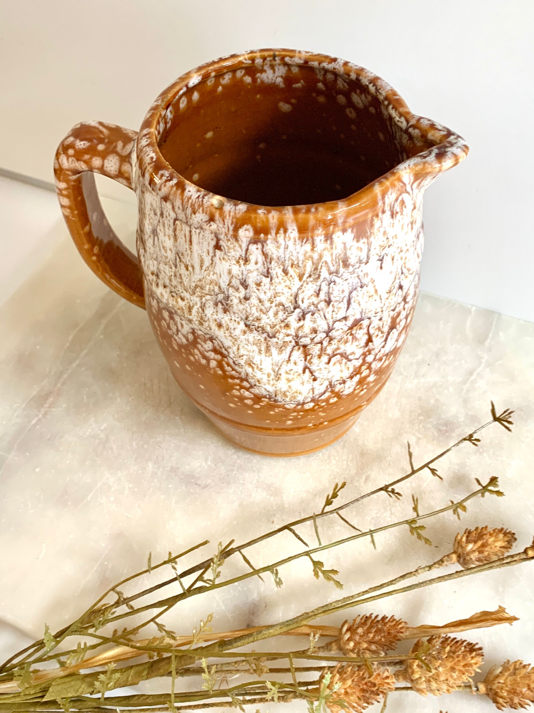 Pitcher sandstone effect fat lava