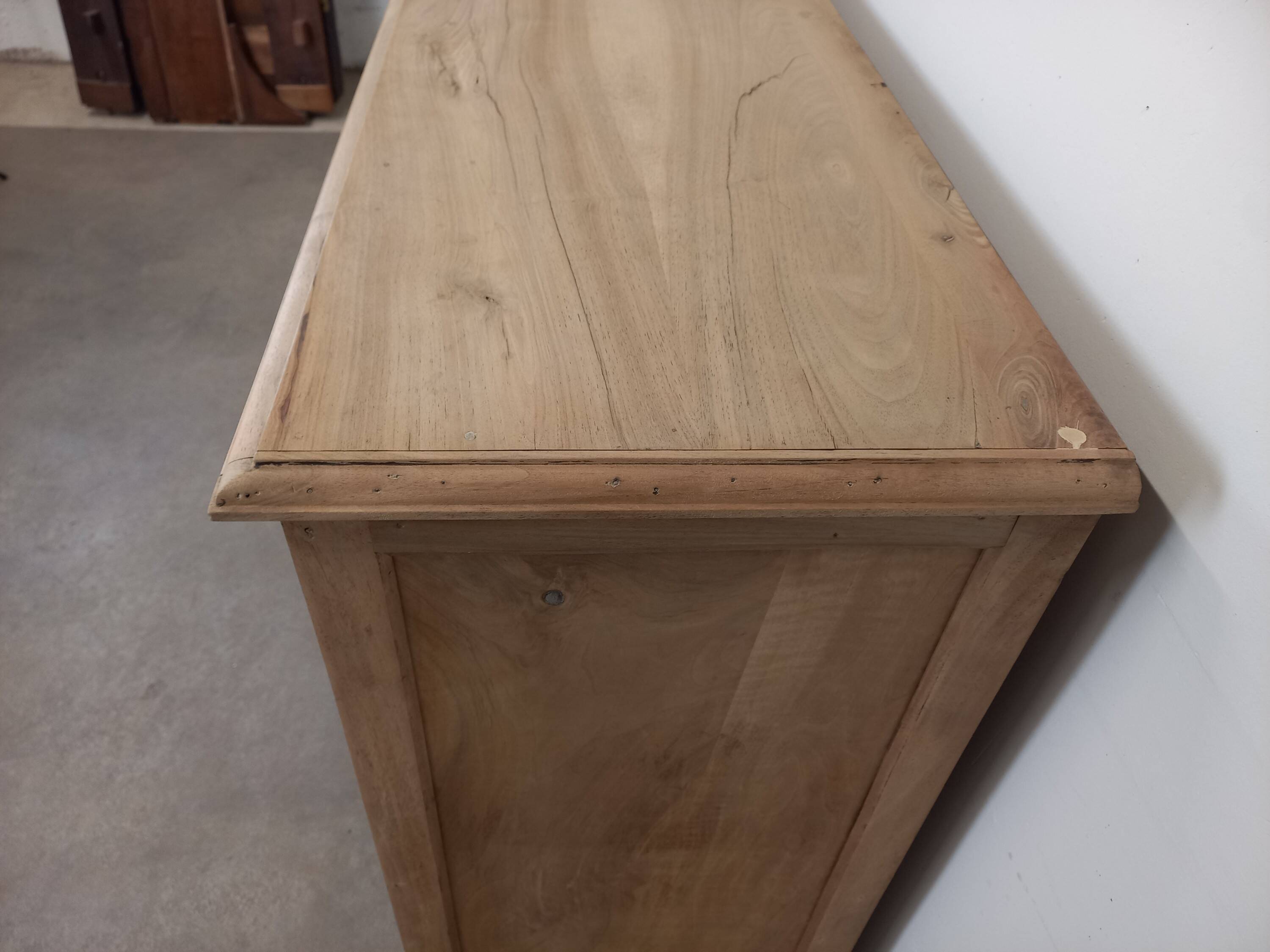 Craft cabinet with drawers