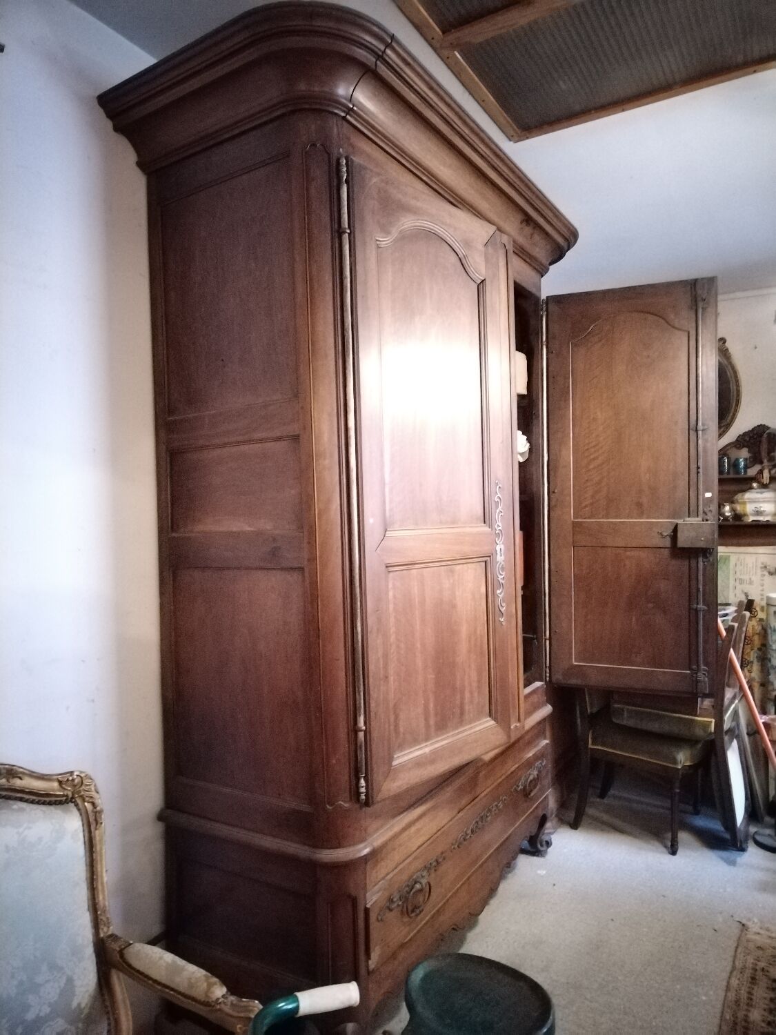 Regence Castle Cabinet