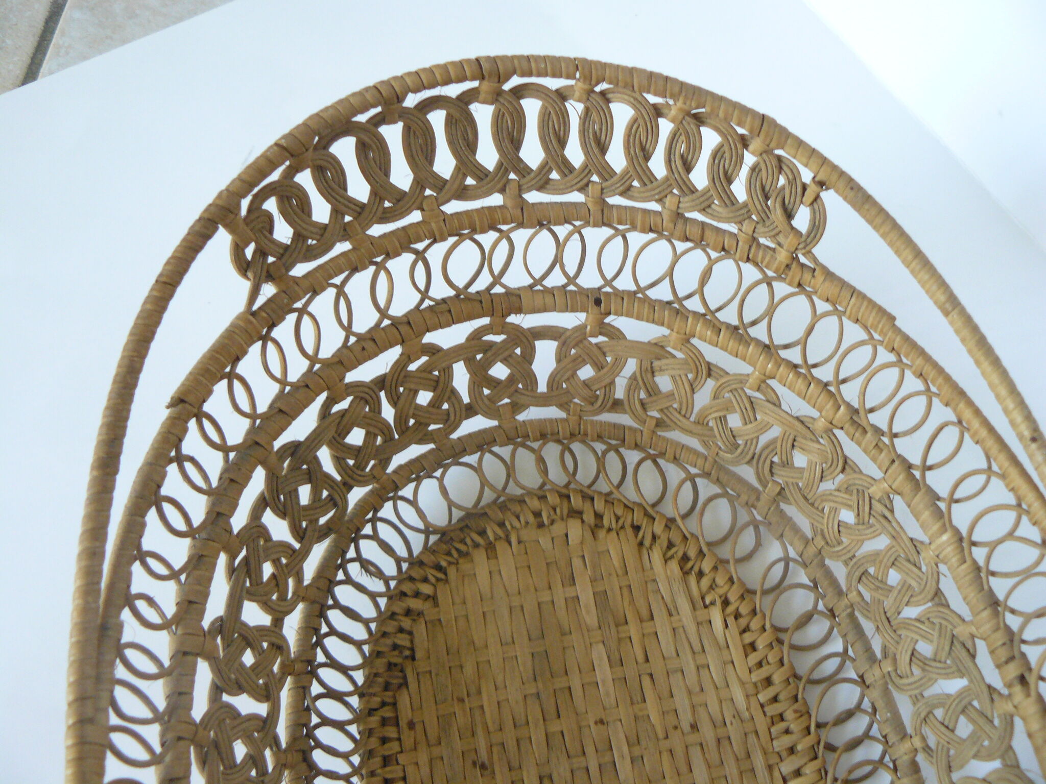 Finely woven wicker basket, late 19th century