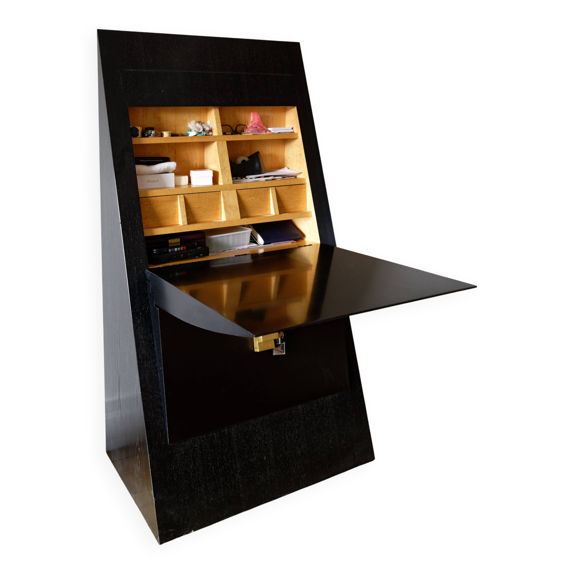 secretary/ exceptional office contemporary design by Essaime