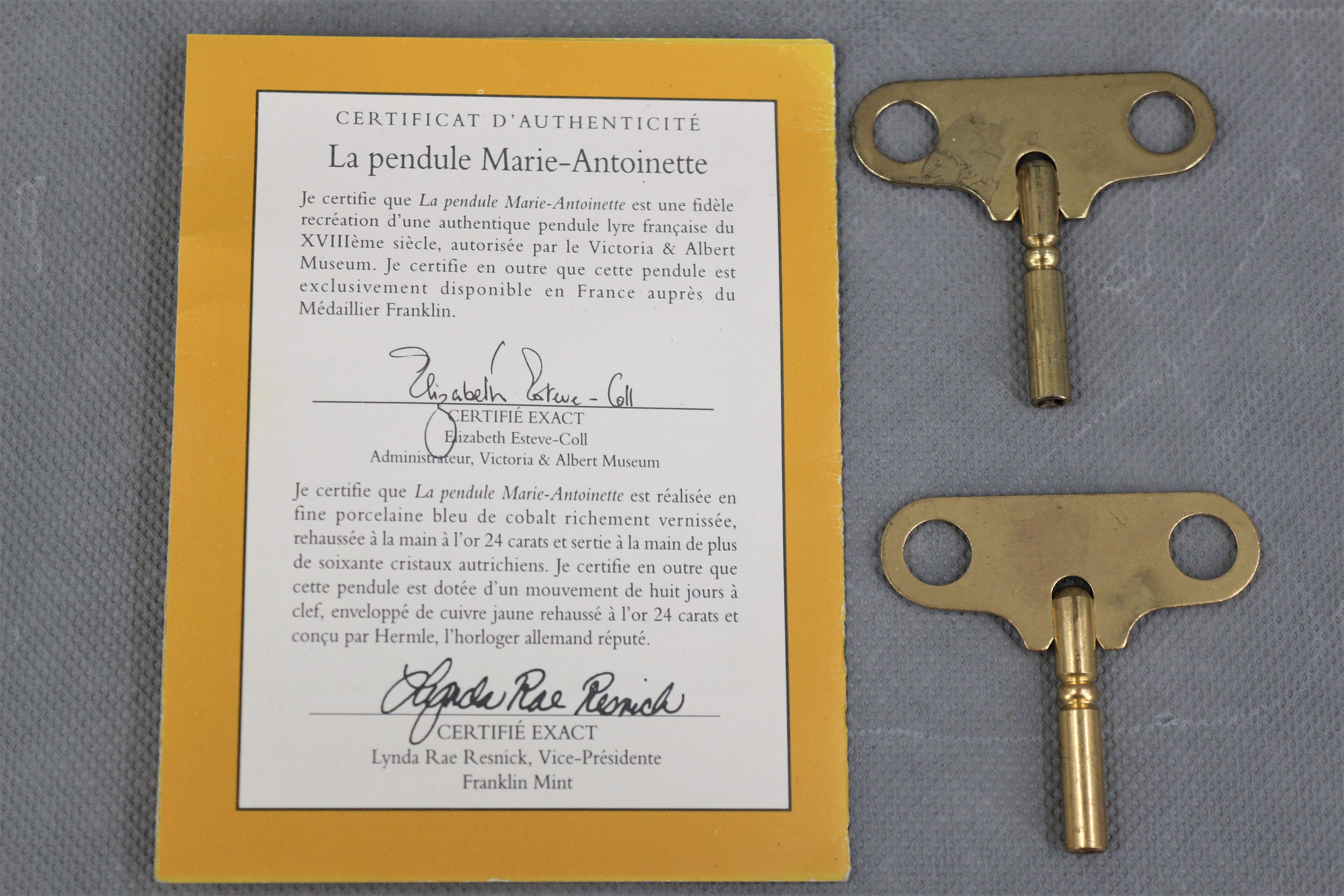 Pendule marie antoinette lyre bleue cobalt et or 24 carats