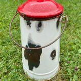 Old milk pot in enamelled sheet metal