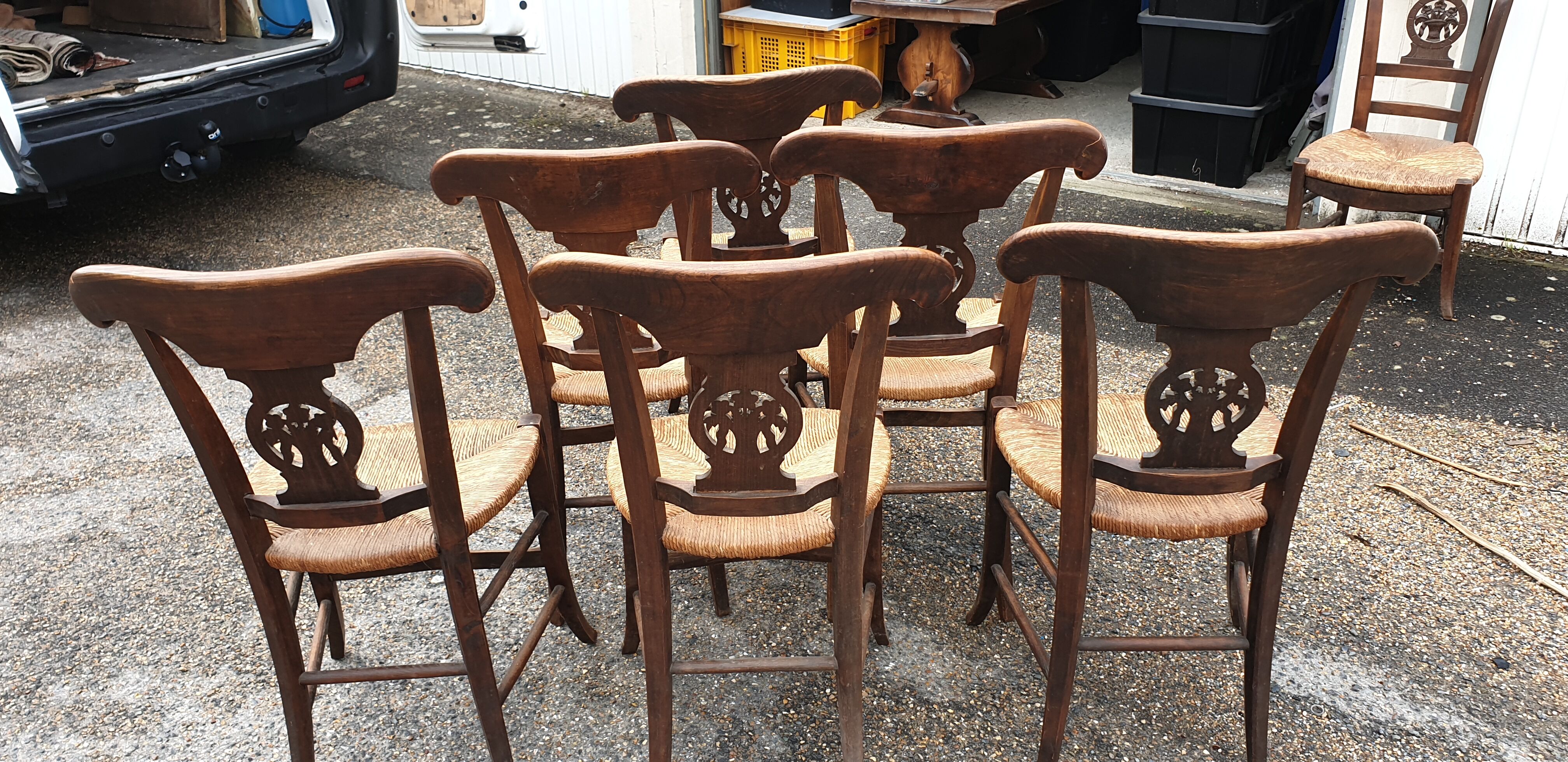 6 mulched chairs empire