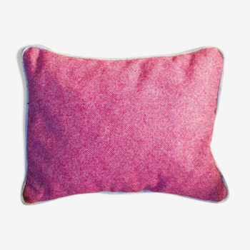 Rectangular cushion in mottled red cotton and grey felt piping