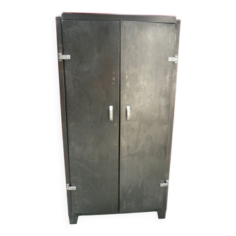 Old metal cabinet / 1950s / industrial