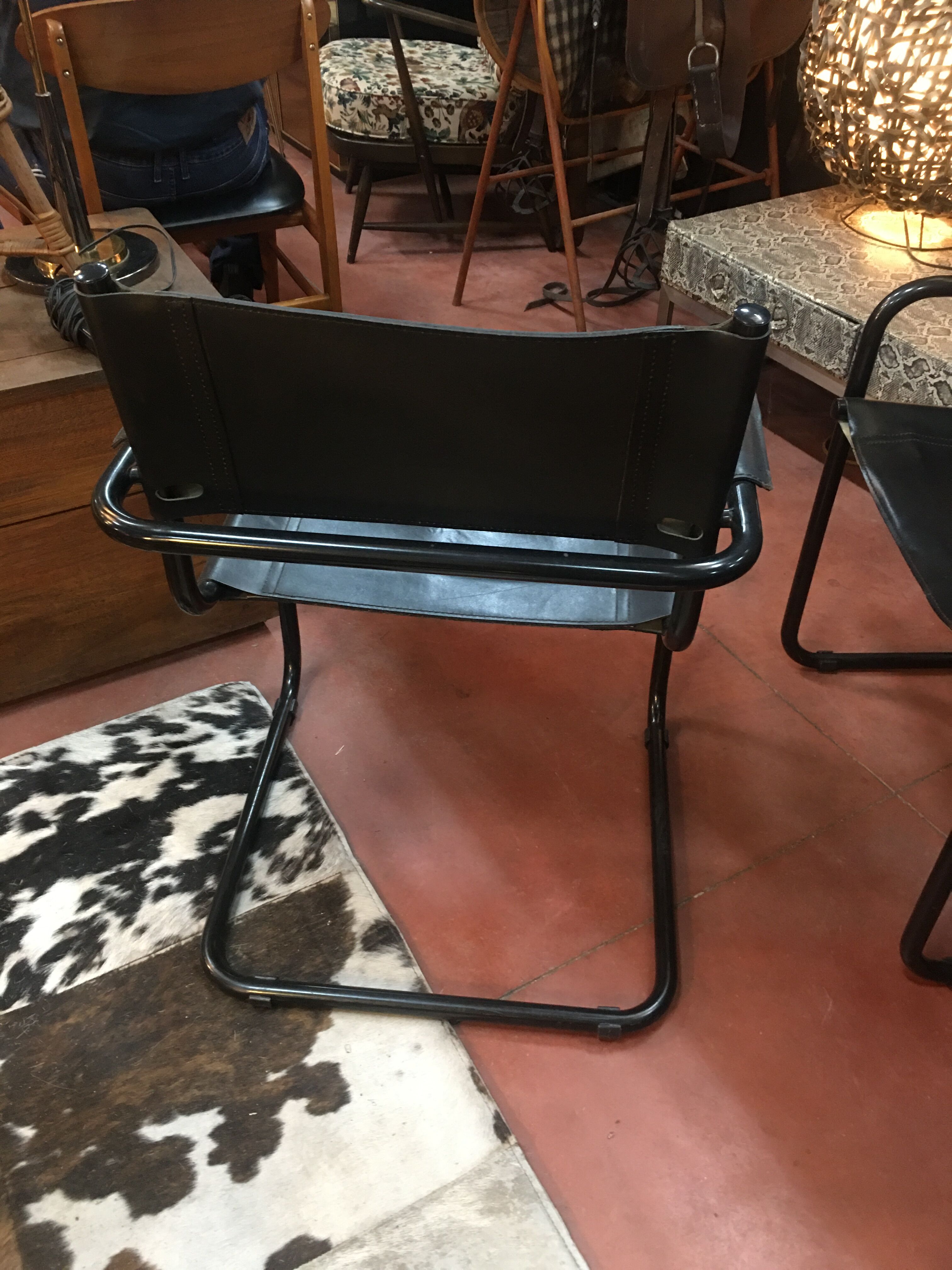 Set of 4 leather armchairs