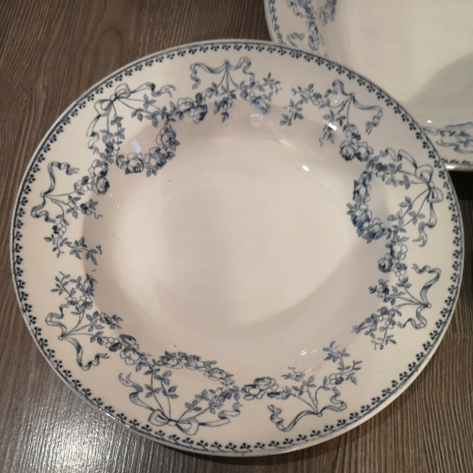 Series of 6 hollow plates in sarreguemines earthenware model Mozart blue