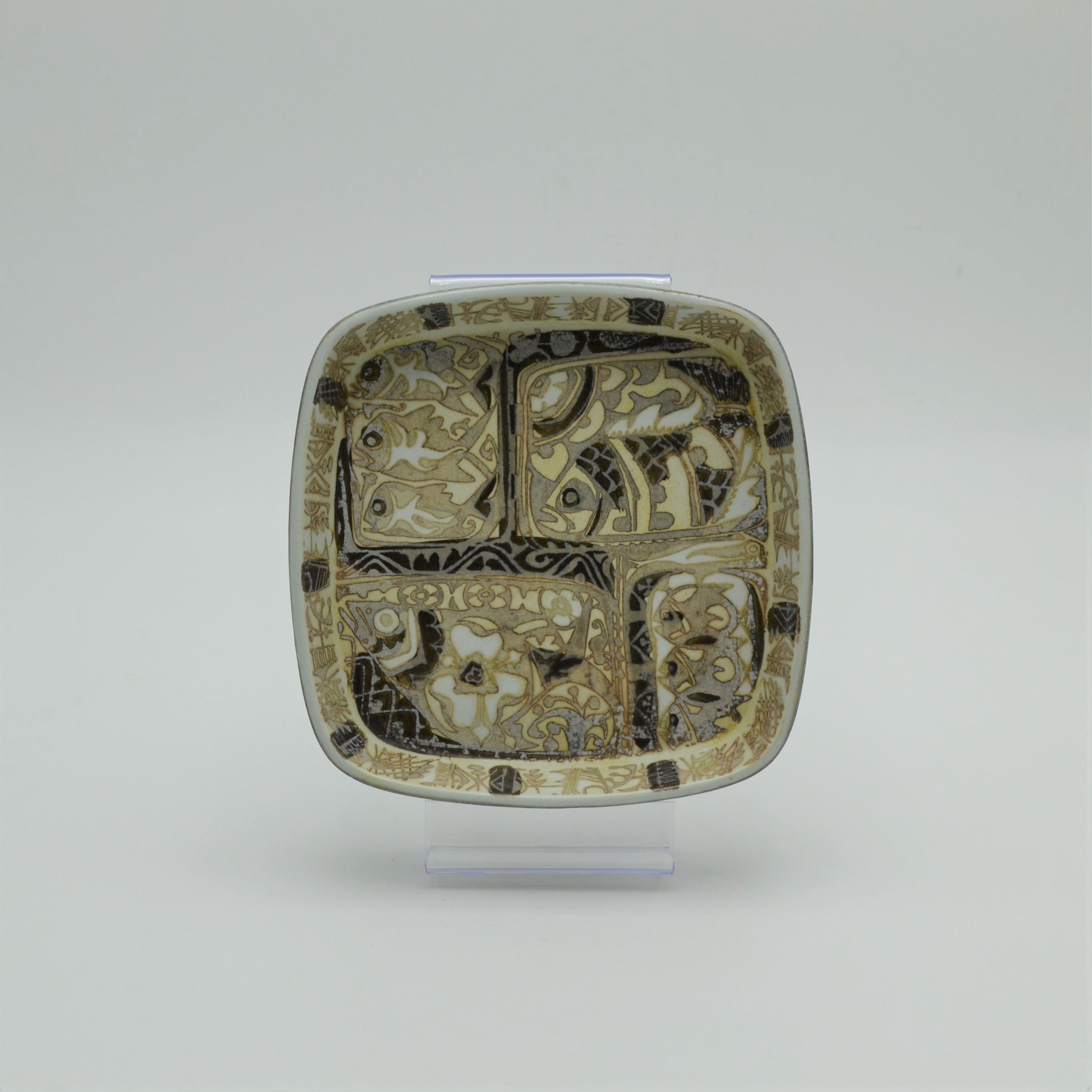 Set of four earthenware dishes Baca series by Johanne Gerber and Nils Thorsson for Royal Copenhagen