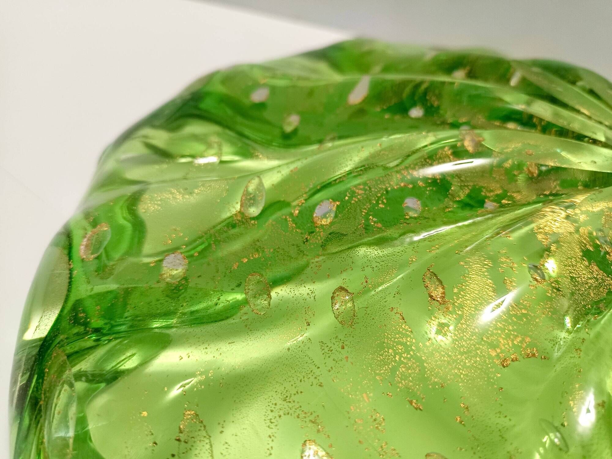 Large Green Bullicante Murano Glass Bowl or Centerpiece with Gold Leaf