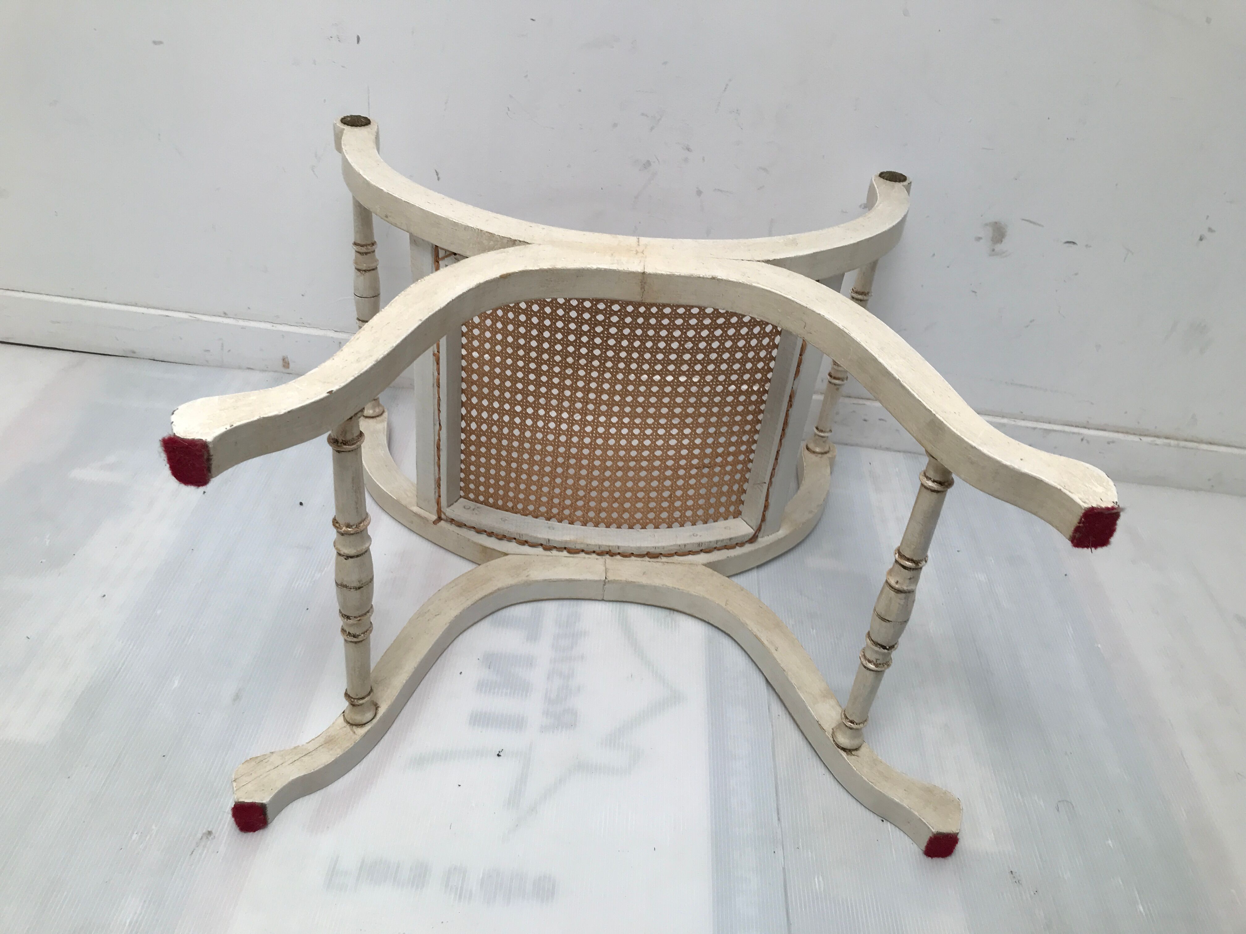 Curule stool cannage 1900s