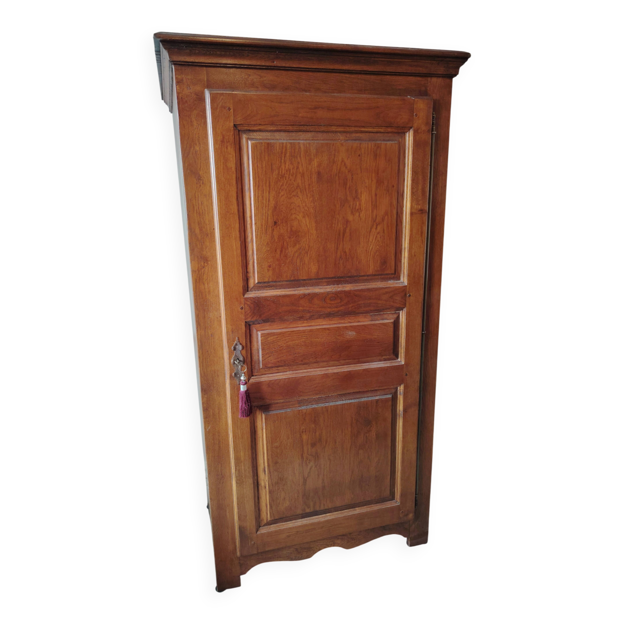 Solid oak bonnetière