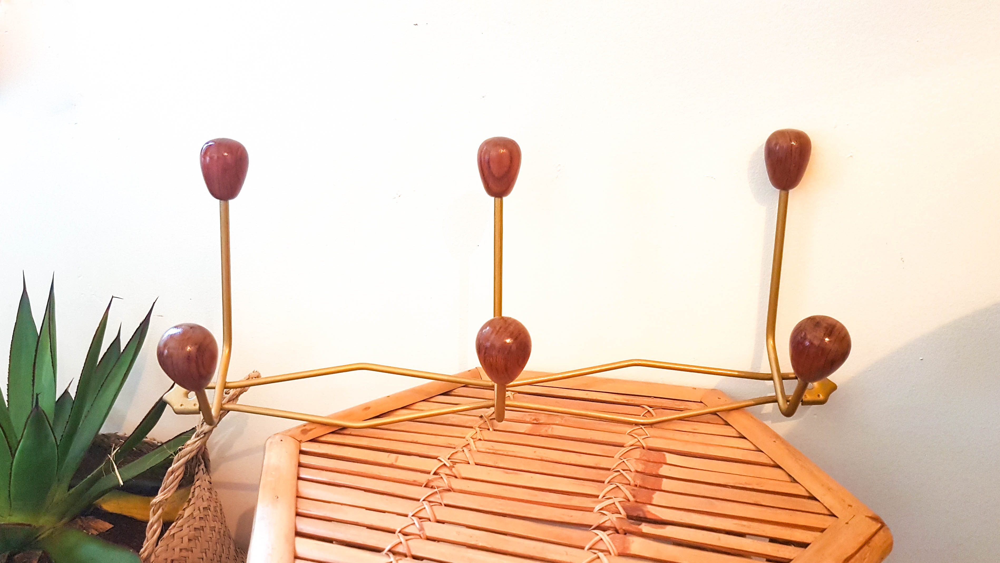 Vintage metal and wood coat rack year 50