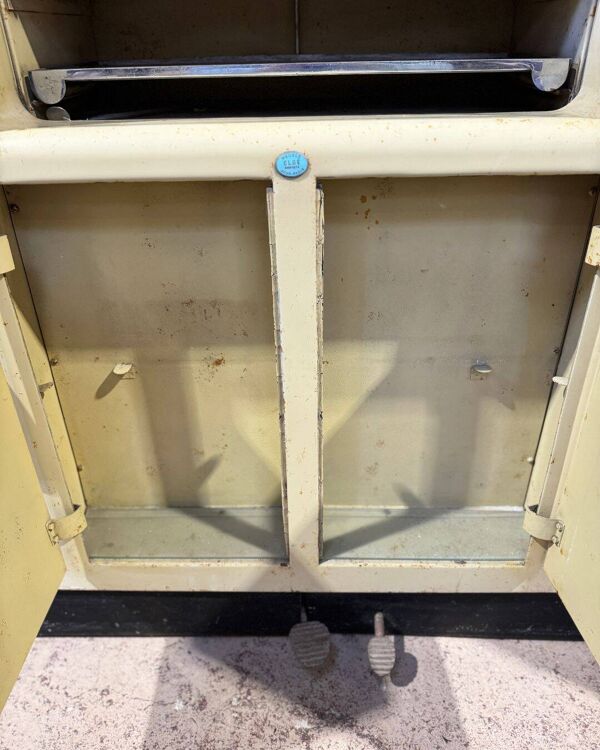 Meuble de dentiste atypique - Années 1940 - Style industriel