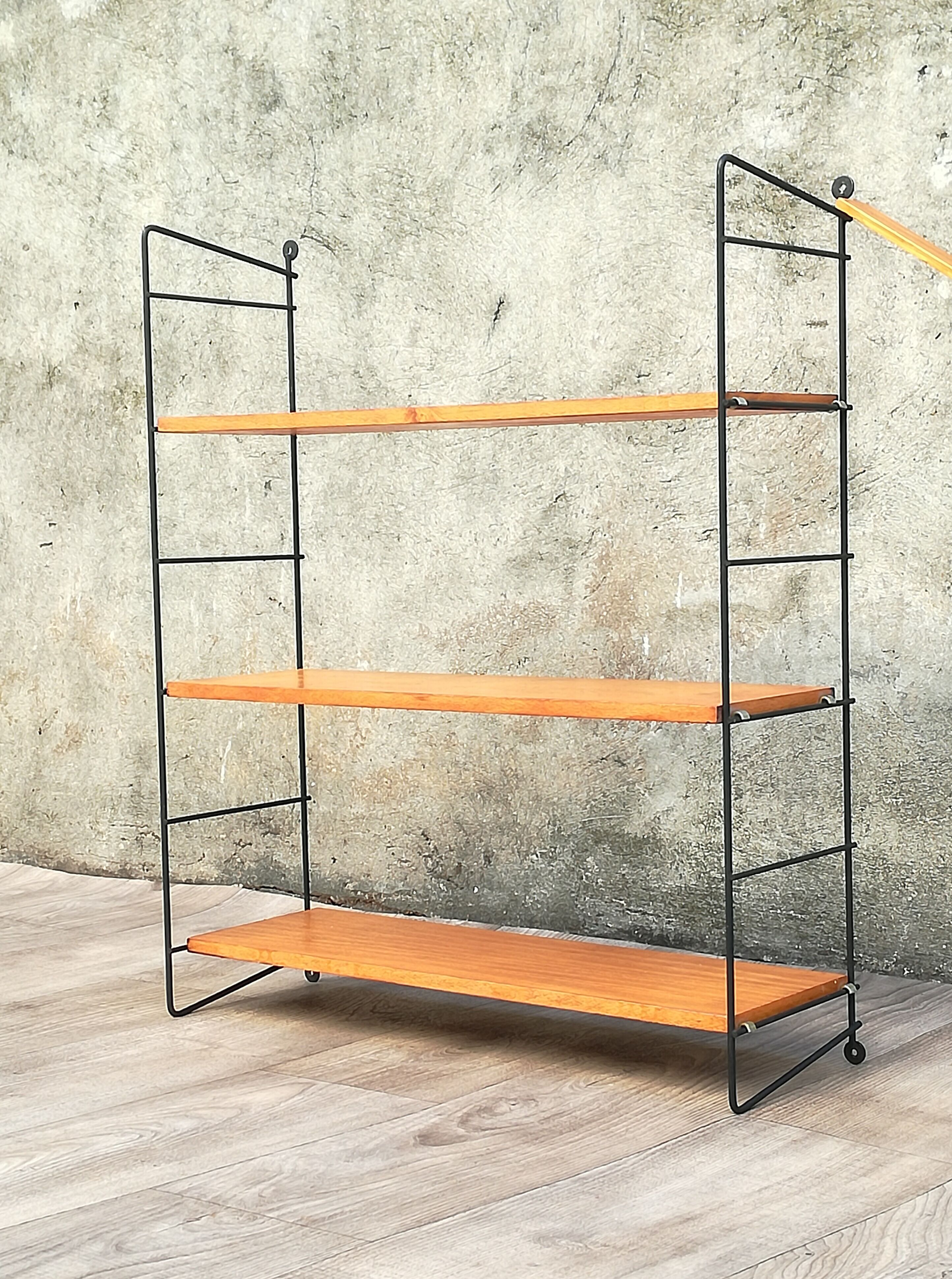String modular wall shelf