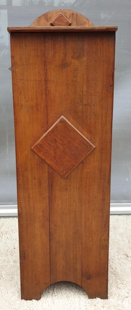 Vintage bread hutch 1940 diamonds