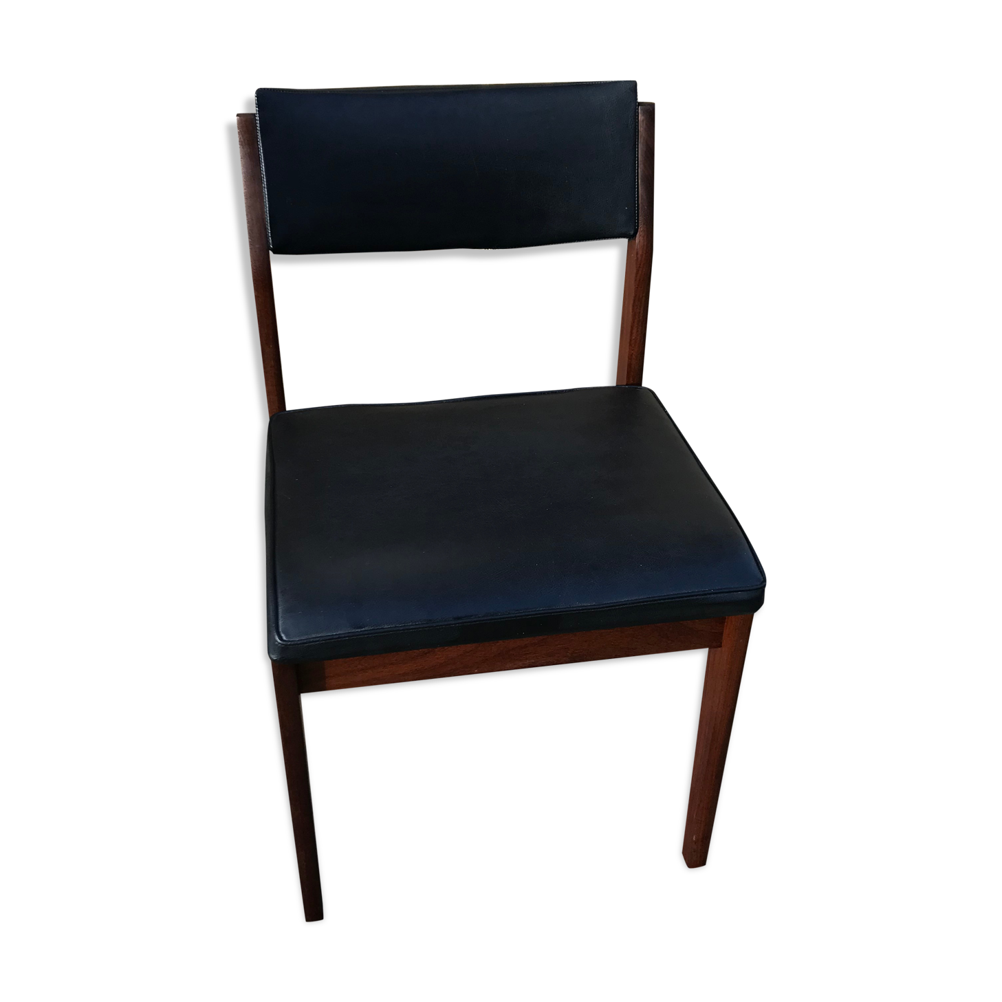 Chaise en bois et skaï