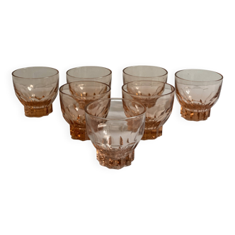 7 pink glasses