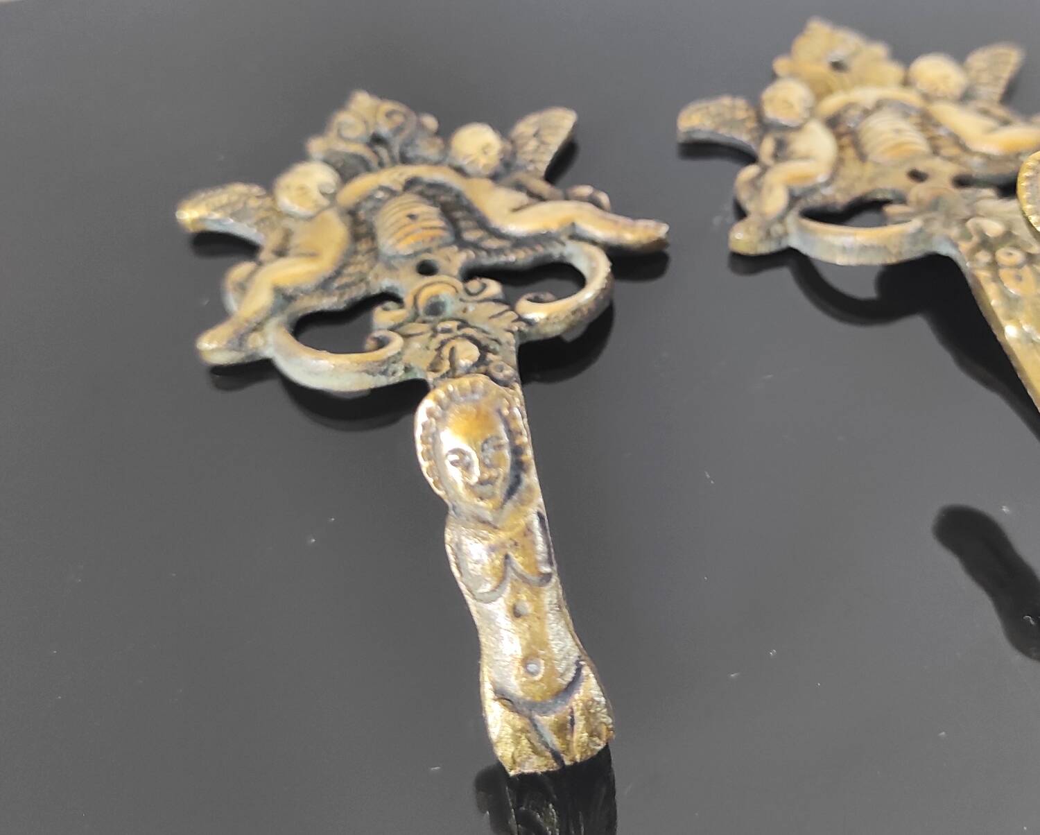 Vintage brass wall hooks / coat hooks Cherubs Baroque