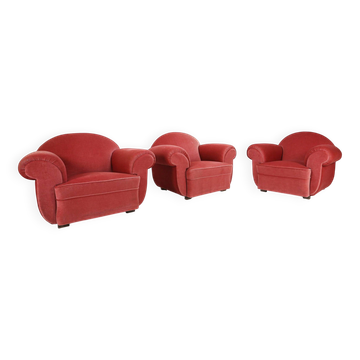 Ensemble de 3 fauteuils en velours rouge Art Déco français, années 1930.