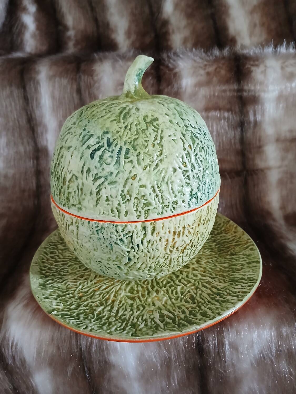 Old pottery ice bucket in majolica