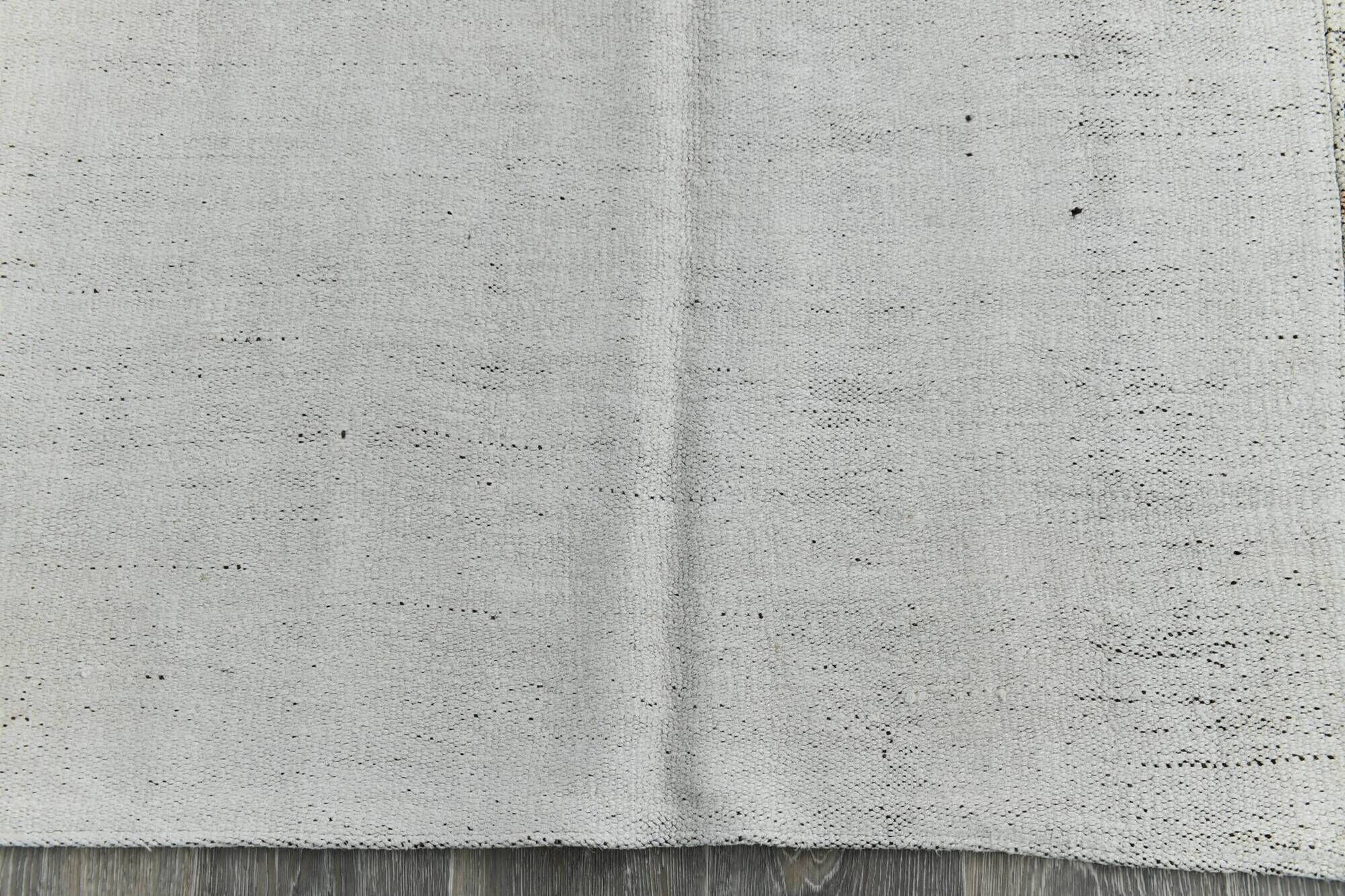 Off White Turkish Vintage Kilim Rug, Handwoven Bohemian Carpet, 23x328Cm