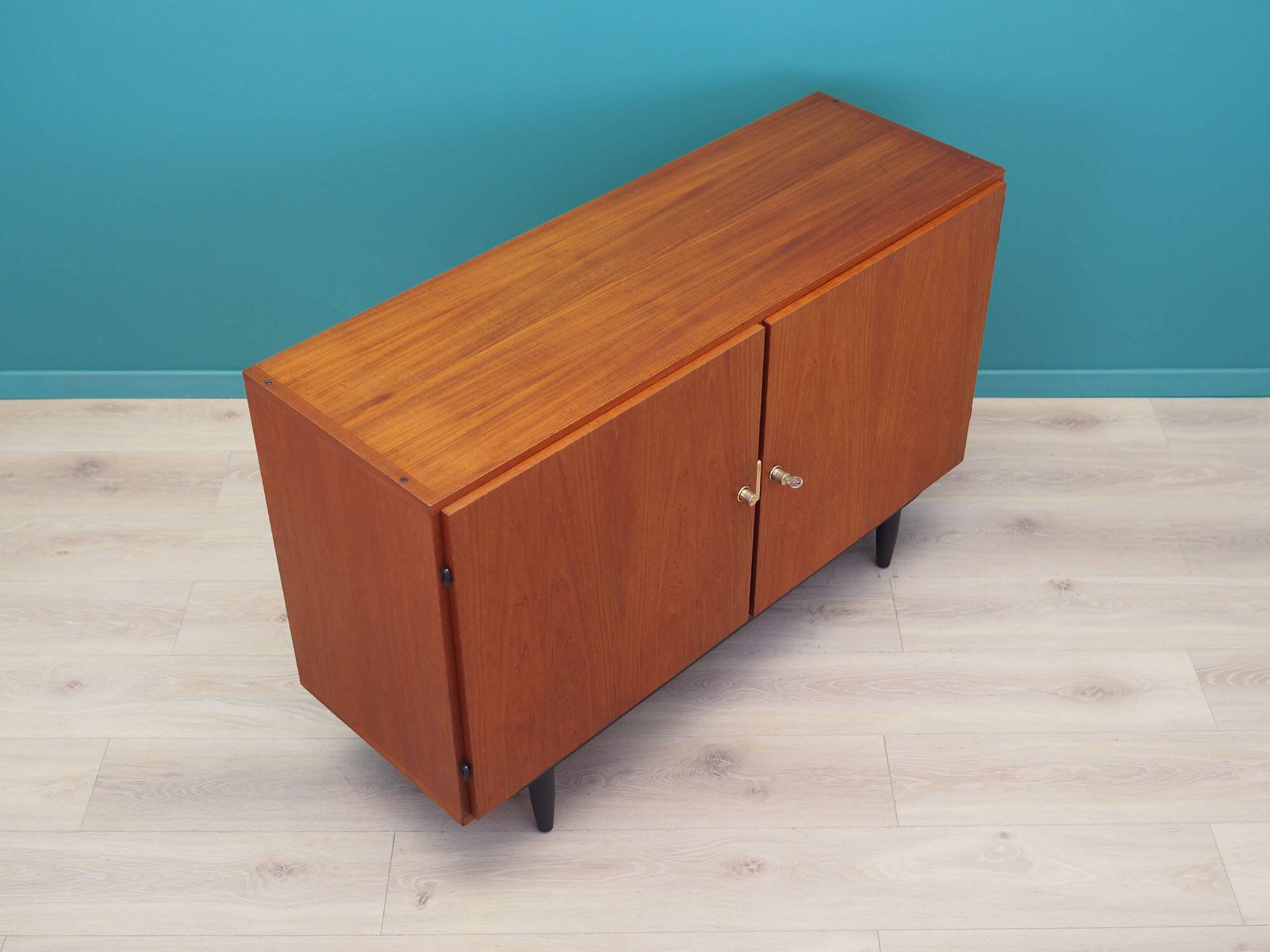 Meuble en teck, design danois, années 1970, production : Danemark